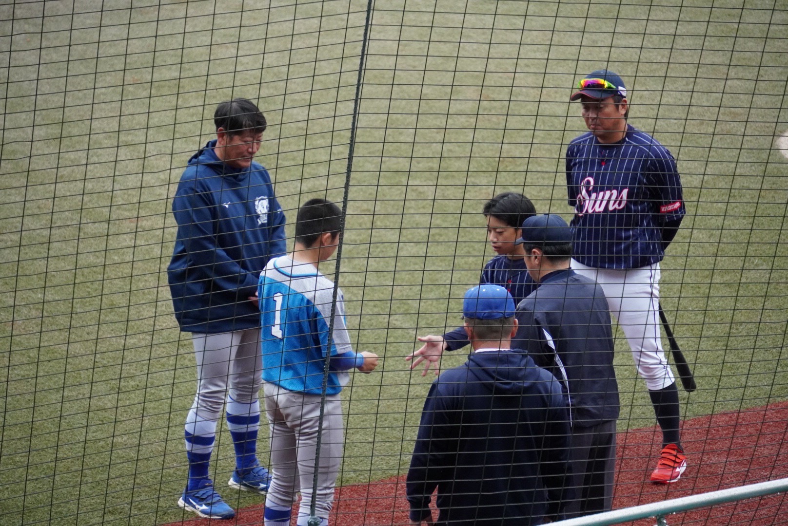 29AD8A14-C849-43C5-B5D9-6CE38CAE5751