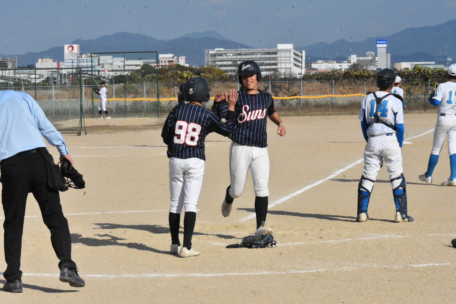 LINE_ALBUM_廿日市招待　高陽スカイバンズ戦_251209_4